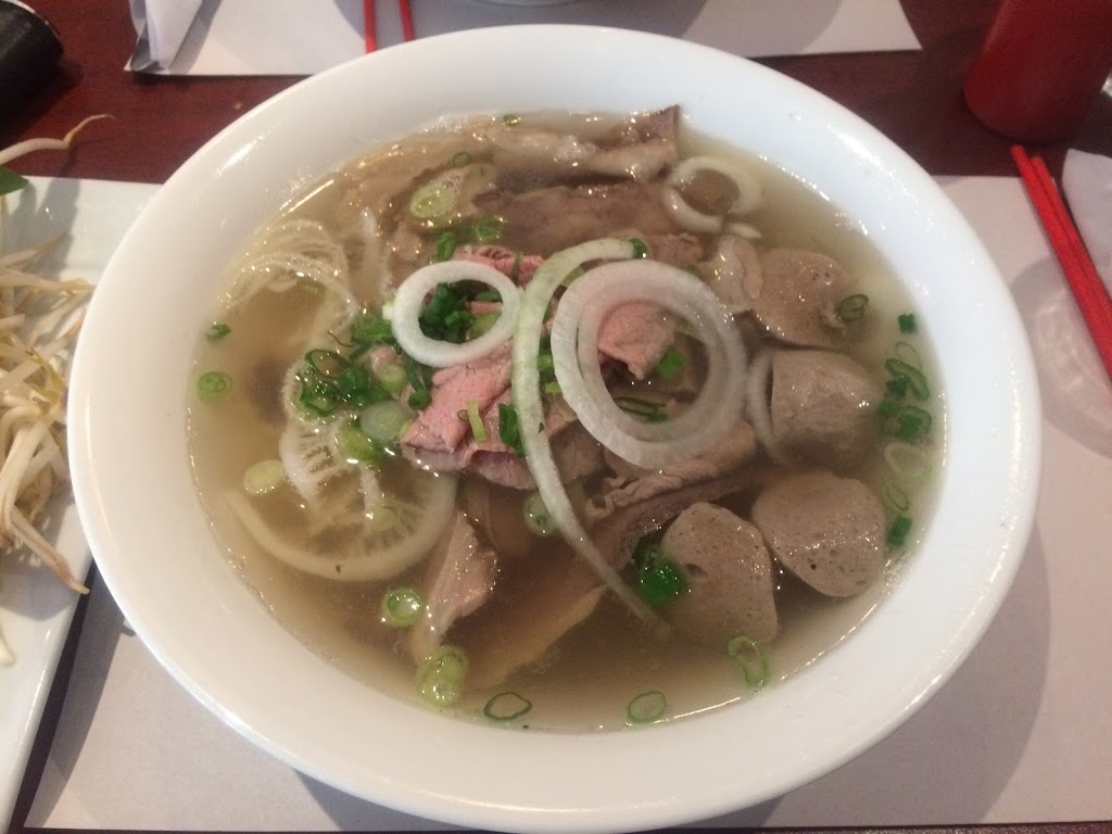 Restaurant Pho Do Thi | 1238 Rue Saint-Denis, Montréal, QC H2X 3J6, Canada | Phone: (514) 842-2961