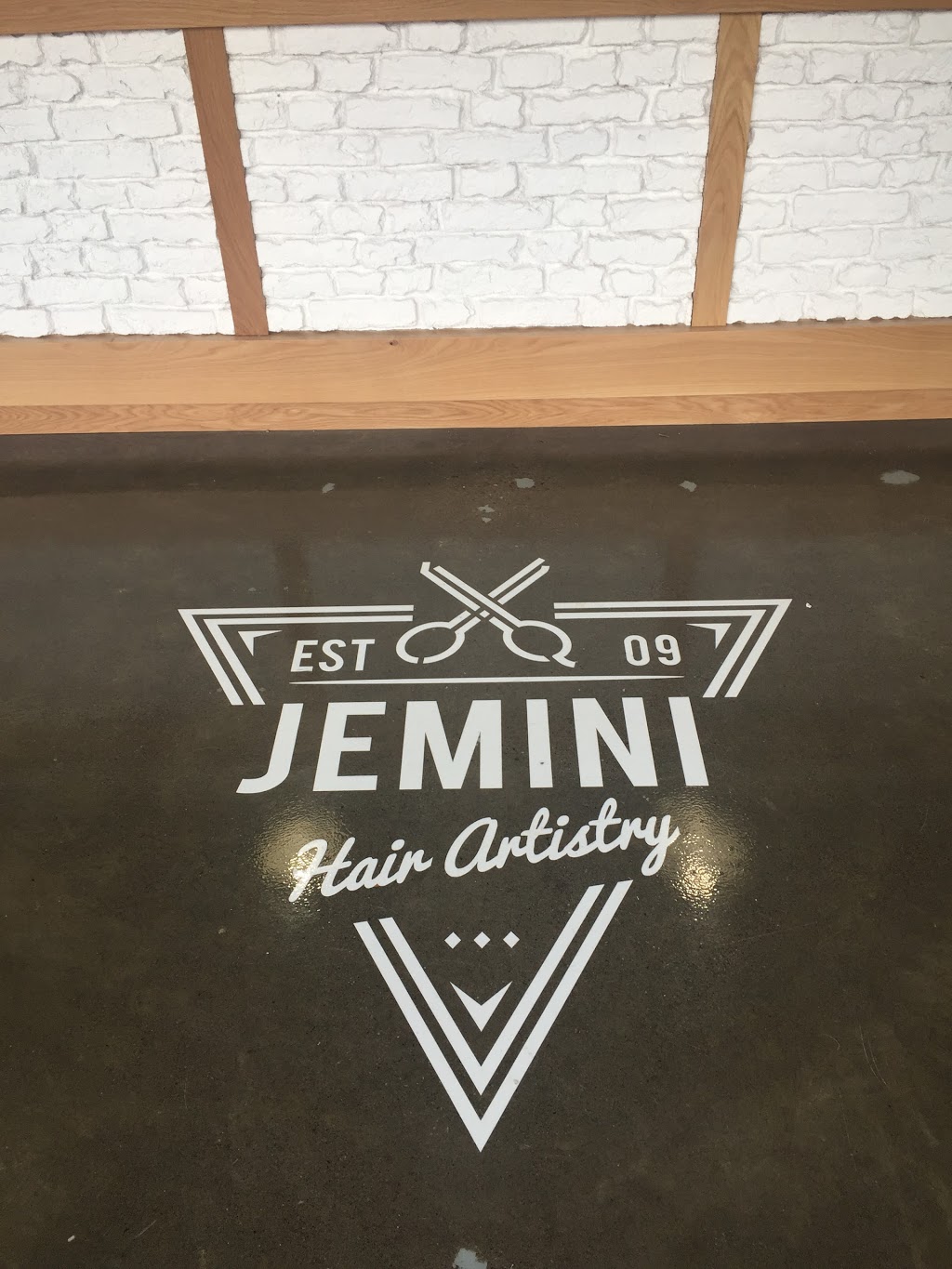 Jemini Hair Artistry | 111 12 Ave NW, Calgary, AB T2M 0C4, Canada | Phone: (403) 263-5533