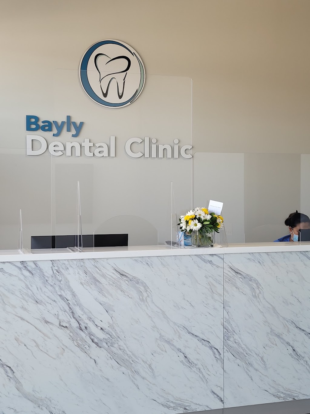 Bayly Dental Clinic | 1635 Bayly St Building F, Unit 3, Pickering, ON L1W 3N2, Canada | Phone: (905) 492-1234