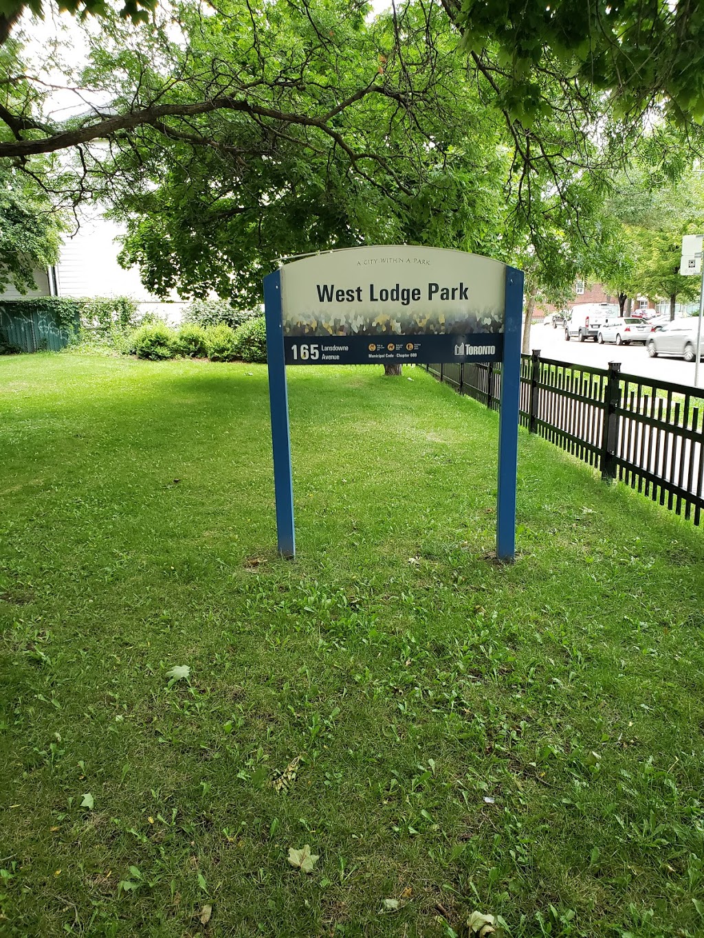 West Lodge Park | 165 Lansdowne Ave, Toronto, ON M6K 2W1, Canada | Phone: (416) 392-2489