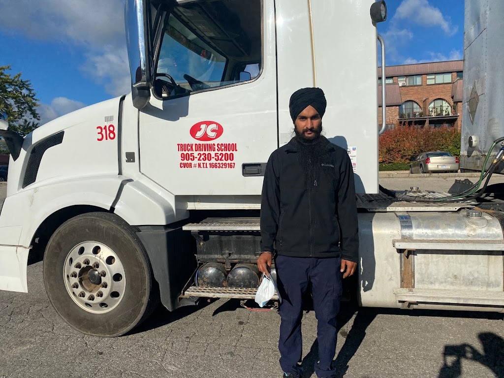 JC TRUCK DRIVING SCHOOL | 740 Beaverdale Rd #2, Cambridge, ON N3C 2V3, Canada | Phone: (416) 891-1722