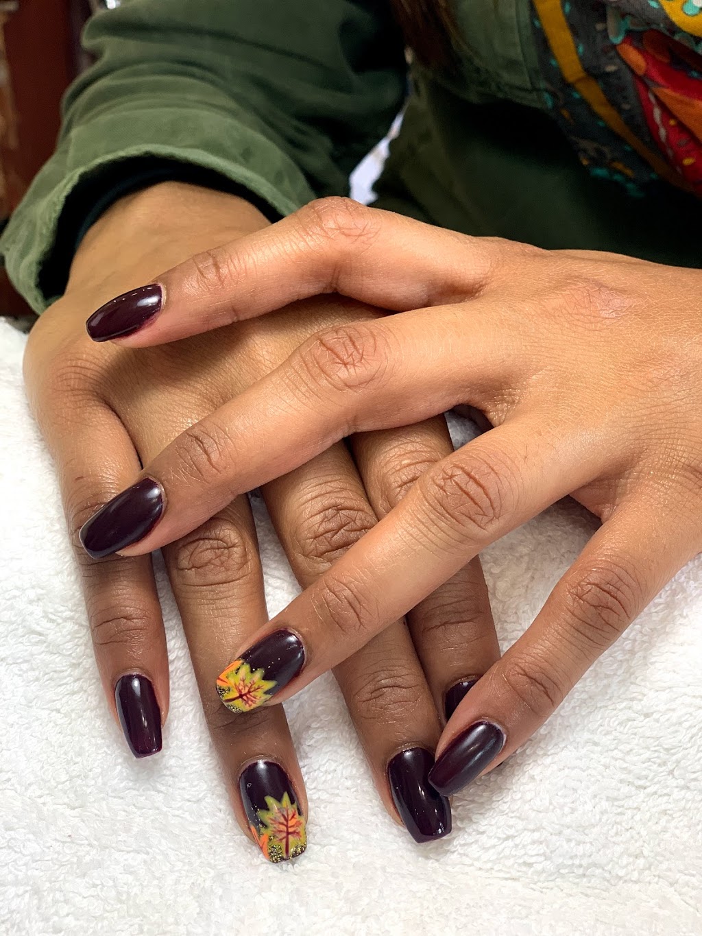 CC Nails | 534 Postridge Dr, Oakville, ON L6H 7S9, Canada | Phone: (905) 257-9412