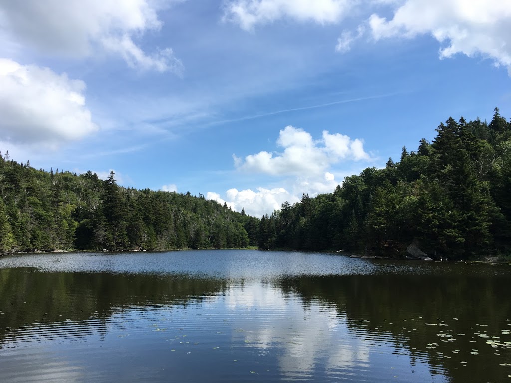 Lac Mohawk | Sutton, QC J0E 2K0, Canada