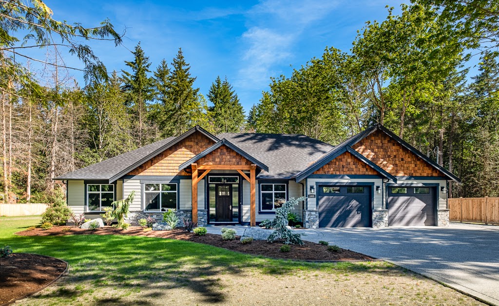 Ballard Fine Homes | 546 Island Hwy W, Parksville, BC V9P 1H2, Canada | Phone: (250) 586-9077