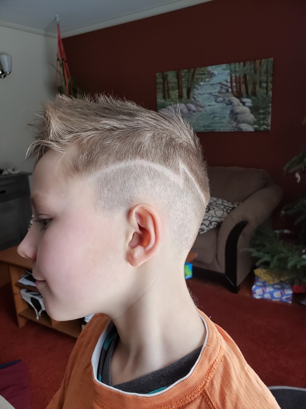 The Wee Barber | 39 Kinburn St, Mahone Bay, NS B0J 2E0, Canada | Phone: (902) 299-2528