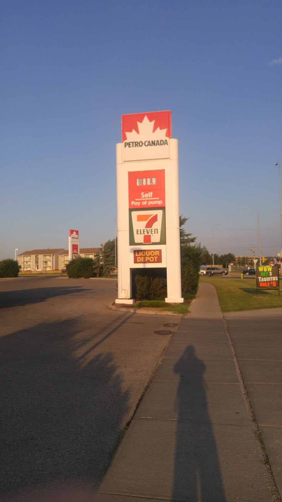 Petro-Canada | 120 36 St SE, Calgary, AB T2A 1B6, Canada | Phone: (403) 207-6027