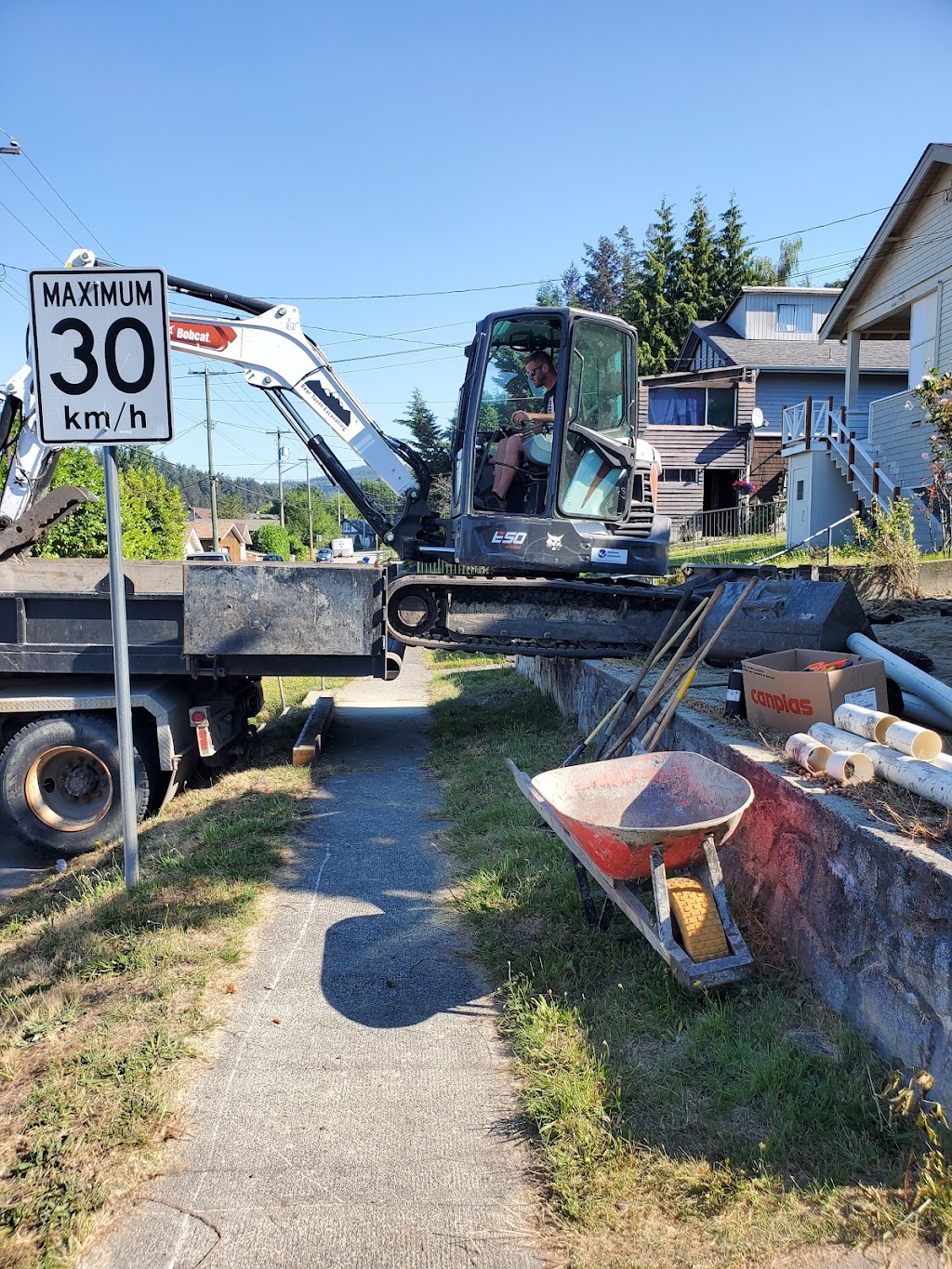 Bear Tooth Excavating | 5097 Manson Ave, Powell River, BC V8A 3N8, Canada | Phone: (250) 893-3553