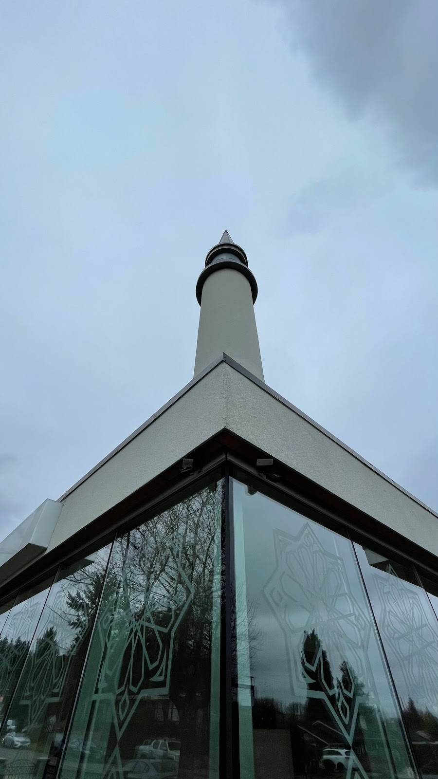 Masjid Ar-Rahman مسجد الرحمن | 1398 15th St W, North Vancouver, BC V7P 1N2, Canada | Phone: (604) 929-0800