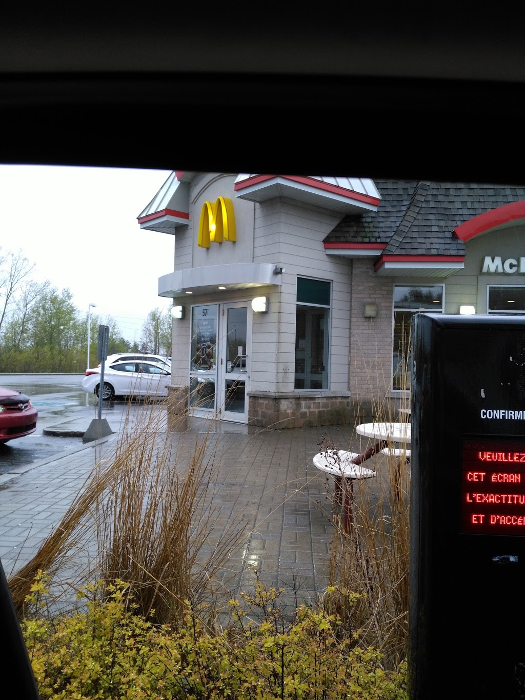 McDonalds | 57 Boulevard des Châteaux, Blainville, QC J7B 1Y9, Canada | Phone: (450) 419-3216