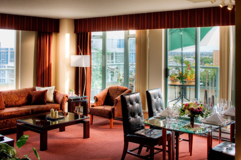 Executive Hotel Vancouver Airport | 7311 Westminster Hwy, Richmond, BC V6X 1A3, Canada | Phone: (604) 278-5555