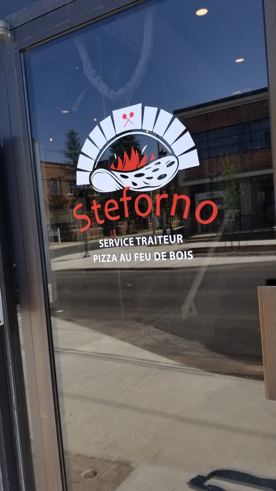 Steforno La Fabrique | 514 Rue Lindsay, Drummondville, QC J2B 1H4, Canada | Phone: (819) 850-3226