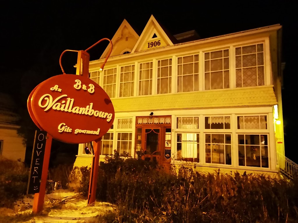 Au Vaillantbourg B&B | 12 Rue Principale O, Notre-Dame-des-Bois, QC J0B 2E0, Canada | Phone: (819) 888-1001