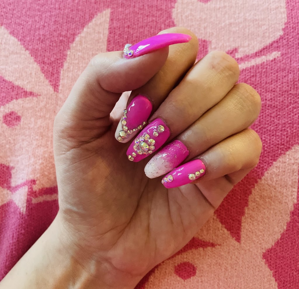 Miami Nails & Spa | 2595 Eglinton Ave W, York, ON M6M 1T3, Canada | Phone: (647) 278-6339