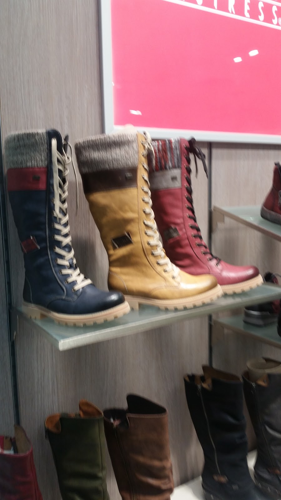 Jolan Chaussures(Laurier Québec) | 2700 Bd Laurier, Québec, QC G1V 2L8, Canada | Phone: (418) 651-7418