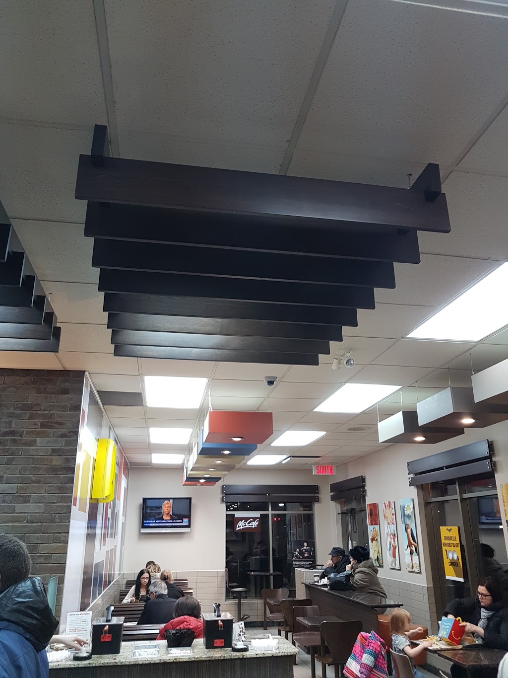 McDonalds | 4016 Boulevard Saint-Joseph, Drummondville, QC J2B 8K5, Canada | Phone: (819) 474-3948