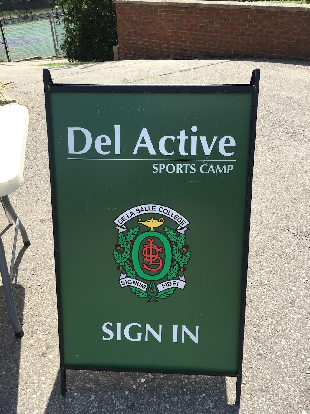 Del Active Sports Camp | 131 Farnham Ave, Toronto, ON M4V 1H7, Canada | Phone: (416) 969-8771