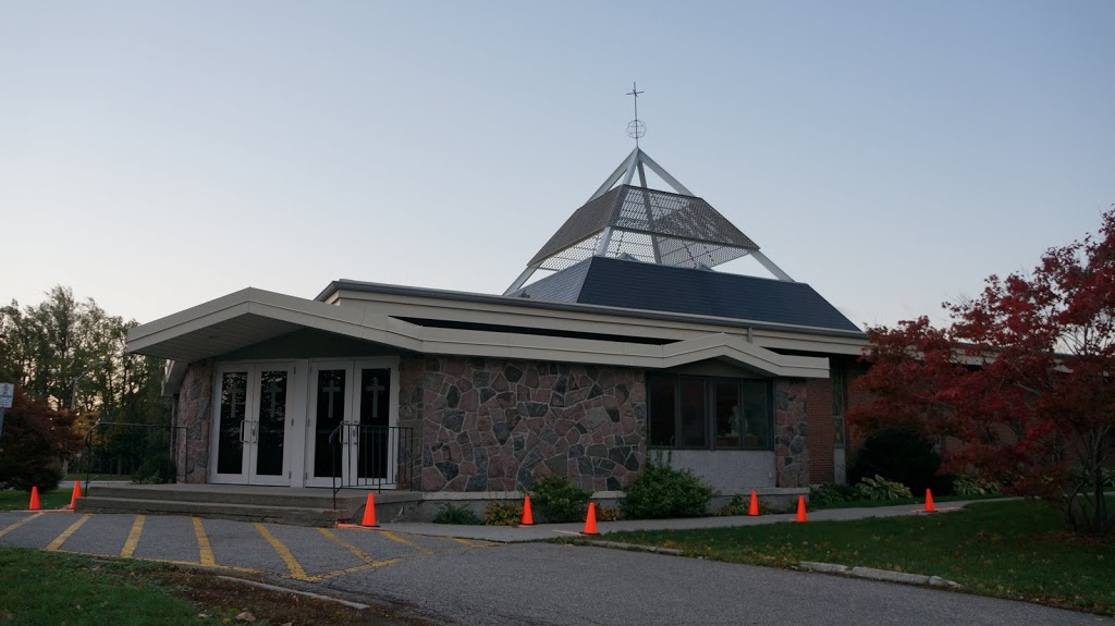 Regina Mundi Catholic Church | 631 Mohawk Rd W, Hamilton, ON L9C 1X7, Canada | Phone: (905) 385-3297