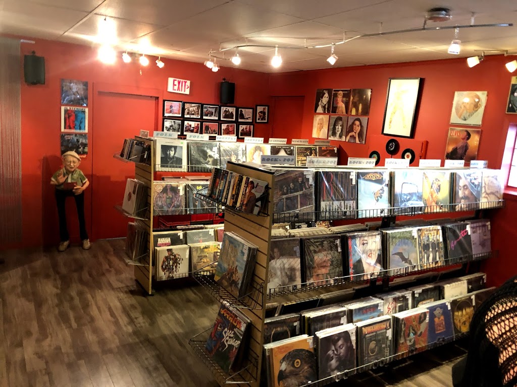 Village Vinyl Emporium & Cafe | 2925 Lake Shore Blvd W, Etobicoke, ON M8V 1J4, Canada | Phone: (416) 809-6625