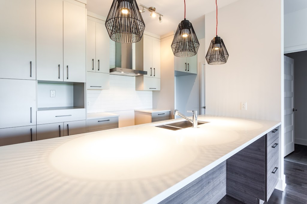 LExpress Urbain - Condos neufs à Mirabel, St-Janvier | Rue Roger-Thomas, Mirabel, QC J7J 0X5, Canada | Phone: (450) 430-3222