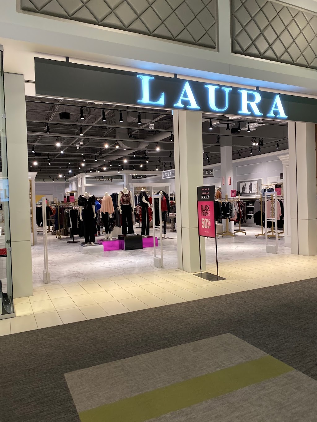 Laura | 5000 Canoe Pass Wy, Tsawwassen, BC V4M 0B3, Canada | Phone: (604) 948-1096