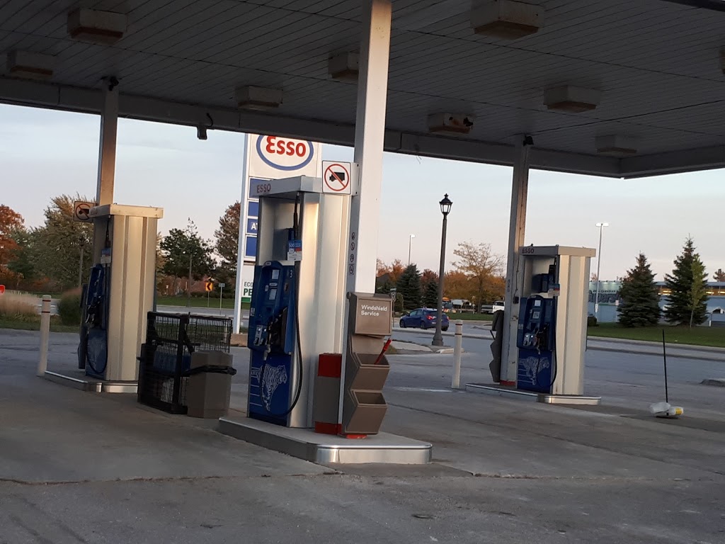 Esso | 1929 Mosley St, Wasaga Beach, ON L9Z 1Z4, Canada | Phone: (705) 812-0929