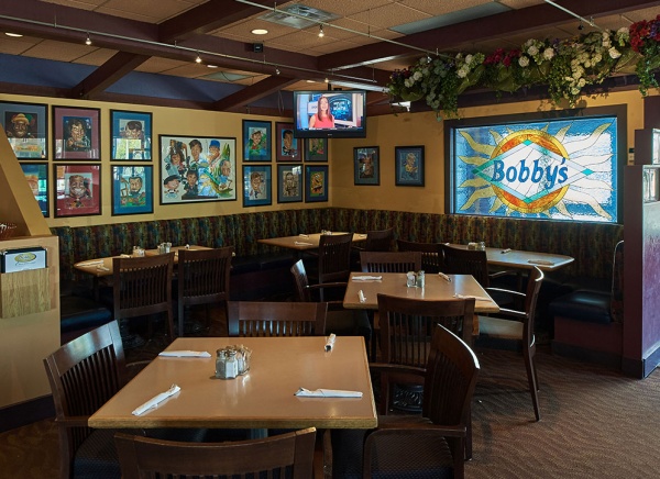 Bobbys Hideaway | 20 Queen St N, Mississauga, ON L5N 1A1, Canada | Phone: (905) 542-8863