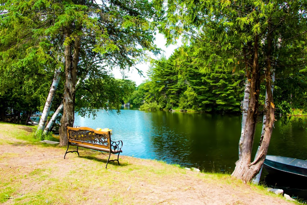 Dunromin Cottages By The Lake | 12 Dunromin Dr, Bolsover, ON K0M 1B0, Canada | Phone: (647) 231-6448