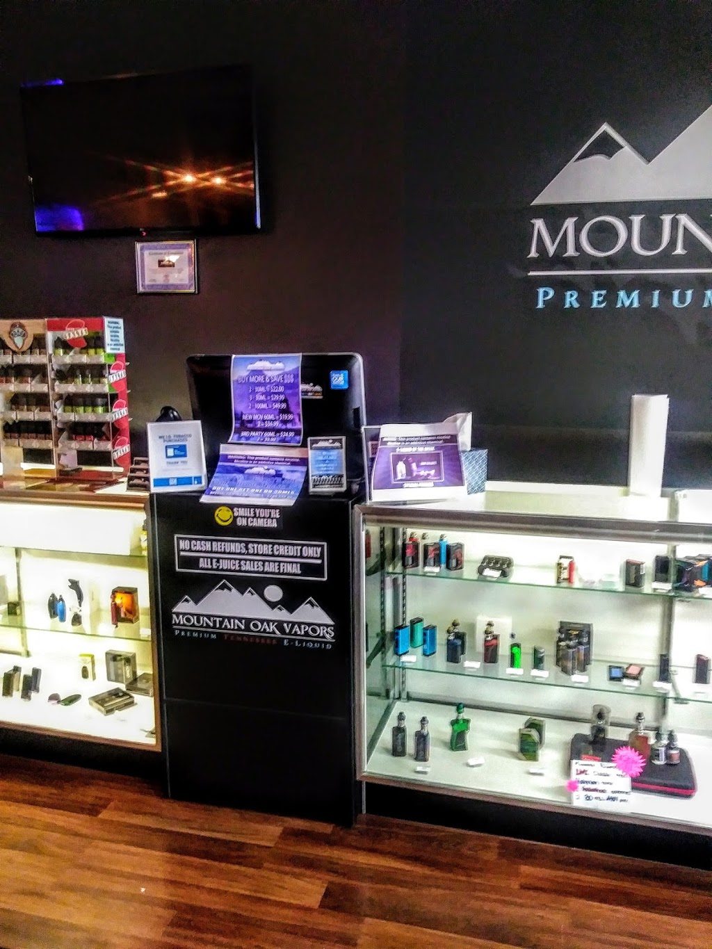 Mountain Oak Vapors of Niagara Falls | 8229 Niagara Falls Blvd, Niagara Falls, NY 14304, USA | Phone: (716) 205-8232