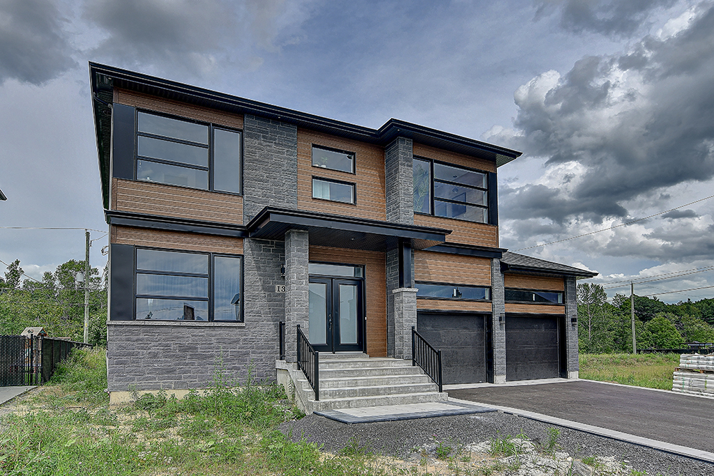 Les Habitations Entourages | 131 Avenue du Littoral, Saint-Paul, QC J0K 3E0, Canada | Phone: (514) 816-7664