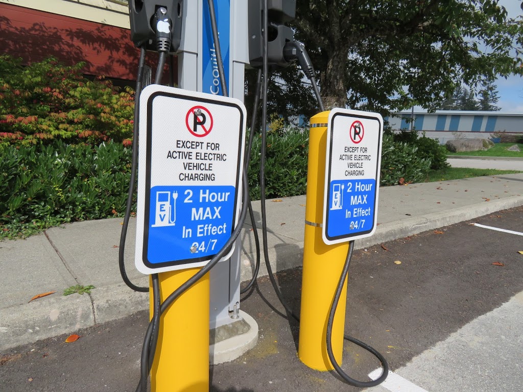 Flo Charging Station | 575 Poirier St, Coquitlam, BC V3J 6A9, Canada | Phone: (844) 825-3356