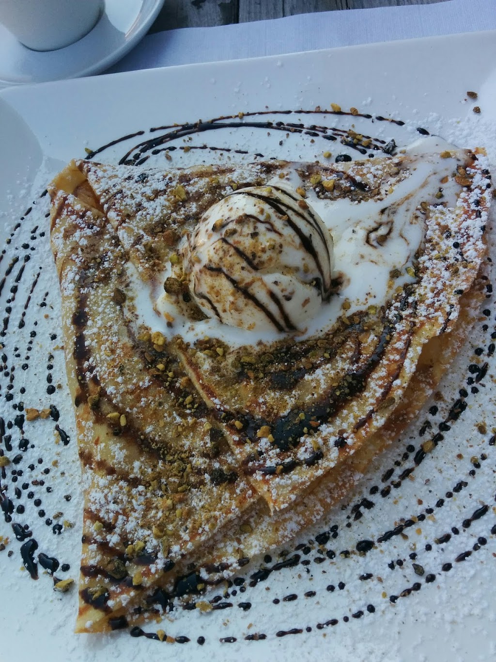 Crêperie des Monts | 121 Rue Principale E, Sainte-Agathe-des-Monts, QC J8C 1K2, Canada | Phone: (819) 774-0660