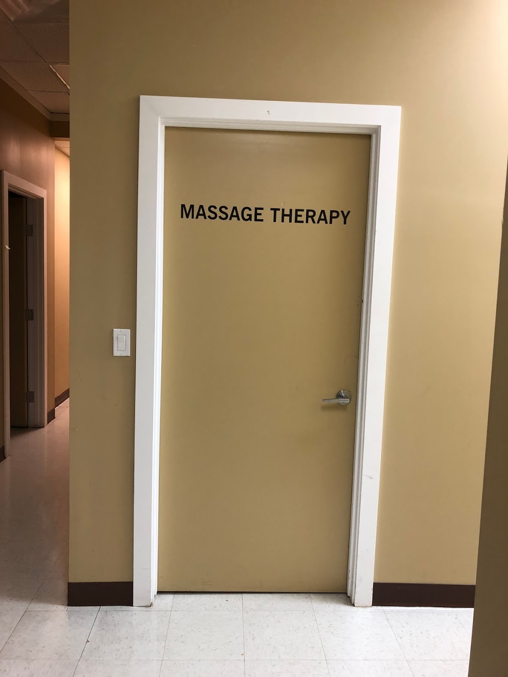 Revital Health Physiotherapy and Massage - Rundle | 3735 Rundlehorn Dr NE #12, Calgary, AB T1Y 2K1, Canada | Phone: (403) 455-5995