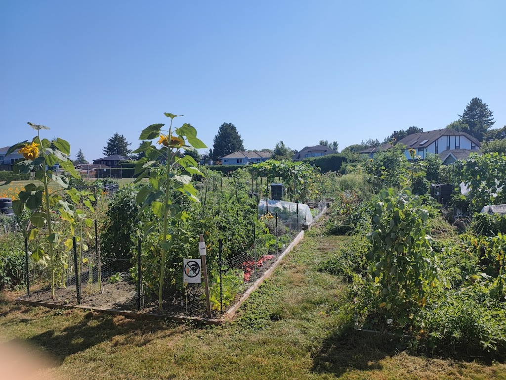 Garratt Community Garden | Lulu Island, Richmond, BC V7C 3S8, Canada | Phone: (604) 244-7377