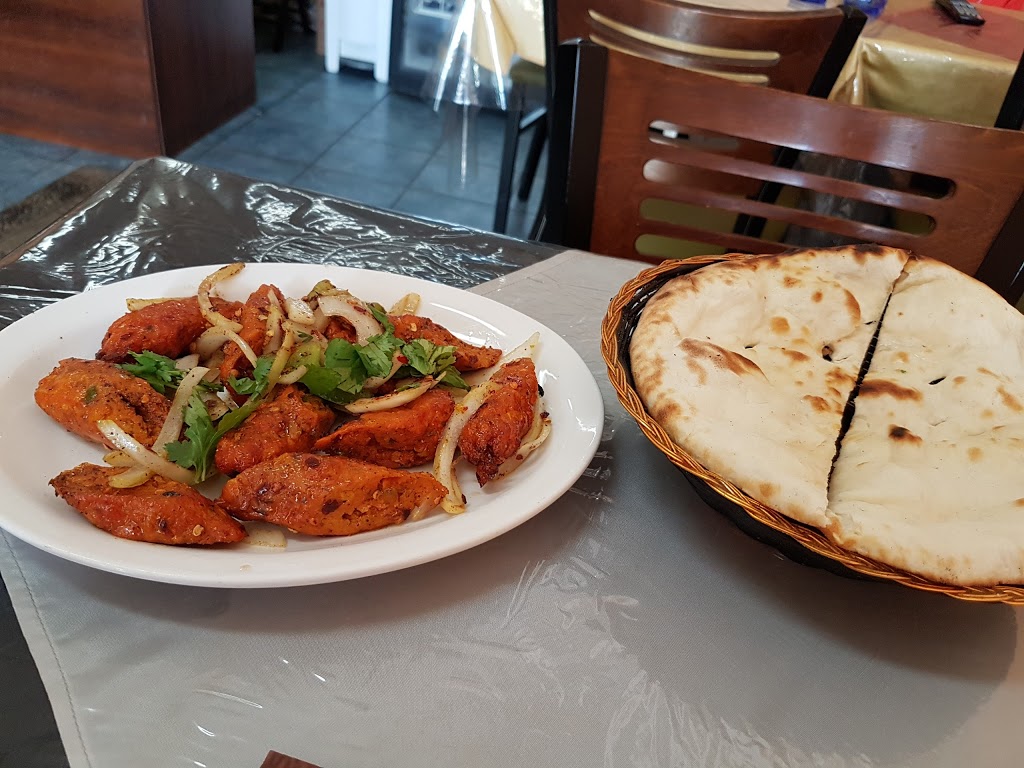 Roti Boti (Laval) | 1631 Boulevard Curé-Labelle, Laval, QC H7V 2W5, Canada | Phone: (450) 687-9998