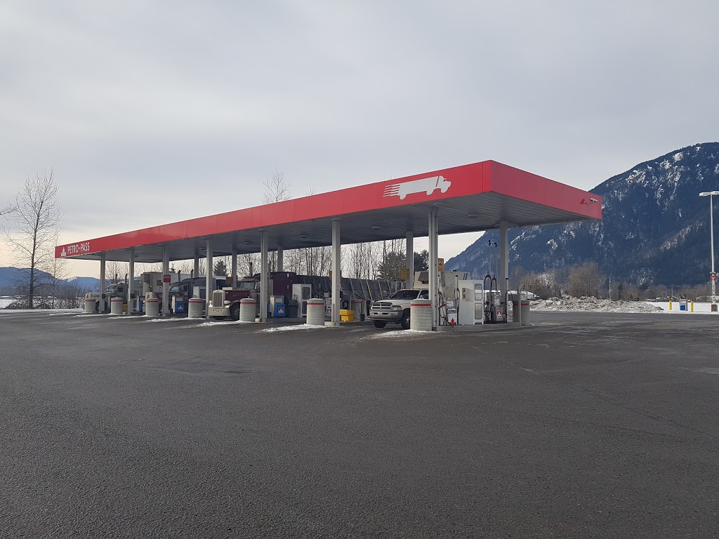 Petro-Pass Truck Stop | 41420 Yale W, Chilliwack, BC V2R 4J3, Canada | Phone: (604) 823-6411