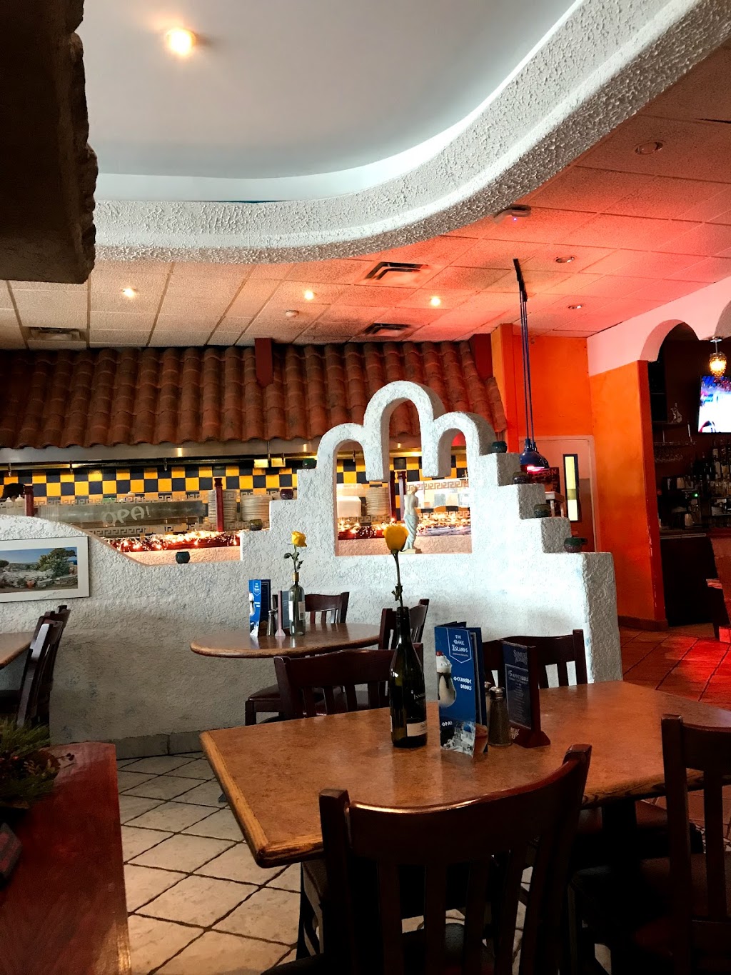 The Greek Islands Restaurant | 331 Bath Rd, Kingston, ON K7M 2X6, Canada | Phone: (613) 544-7335