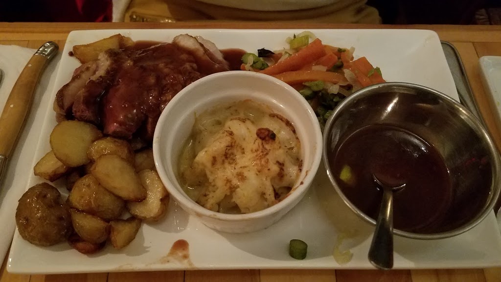 Le Jurançon | 1028 Rue Saint-Zotique E, Montréal, QC H2S 1N2, Canada | Phone: (514) 274-0139