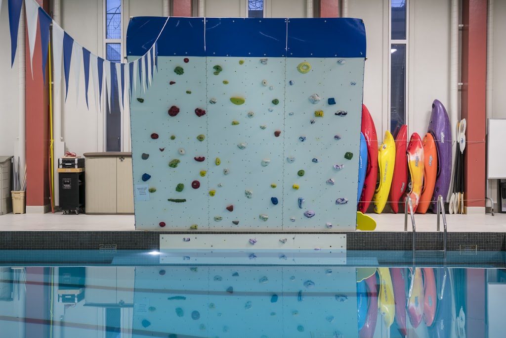 Inglewood Aquatic Centre | 1527 17 Ave SE, Calgary, AB T2G 1J9, Canada | Phone: (403) 268-2489