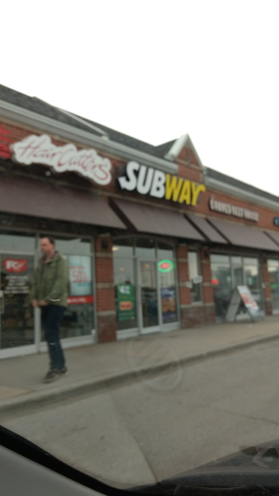 Subway | 15440 Bayview Ave Aurora Centre Bldg B, Unit B06, Aurora, ON L4G 7J1, Canada | Phone: (905) 726-8080