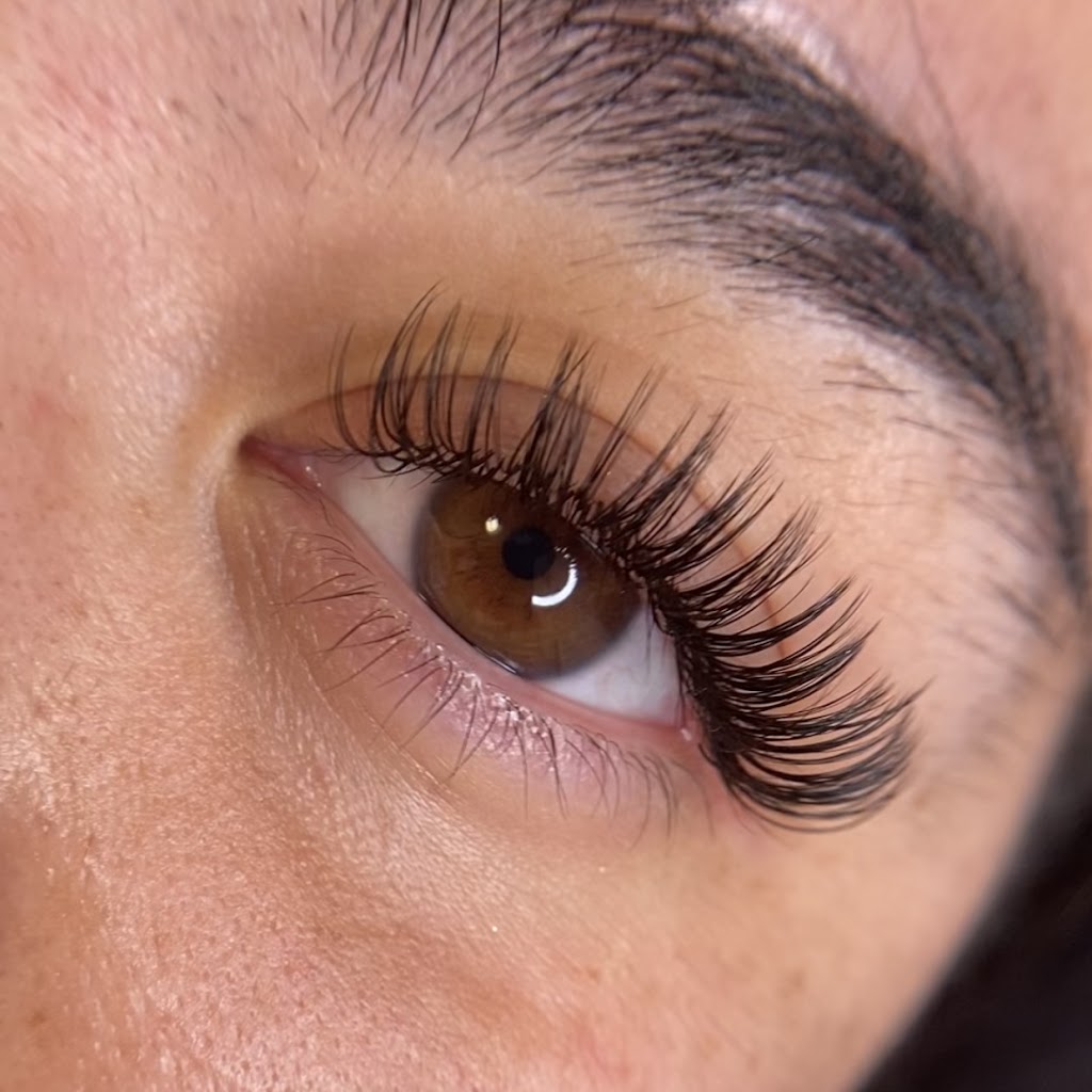 Meraki Lash Co. | 17 Eileen Crescent, Stittsville, ON K2S 1M3, Canada | Phone: (613) 859-5013