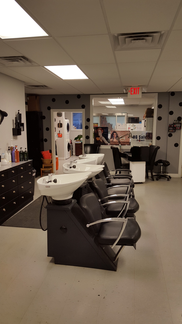 HG Salon | 14 N Howard Ave, Croswell, MI 48422, USA | Phone: (810) 679-4247