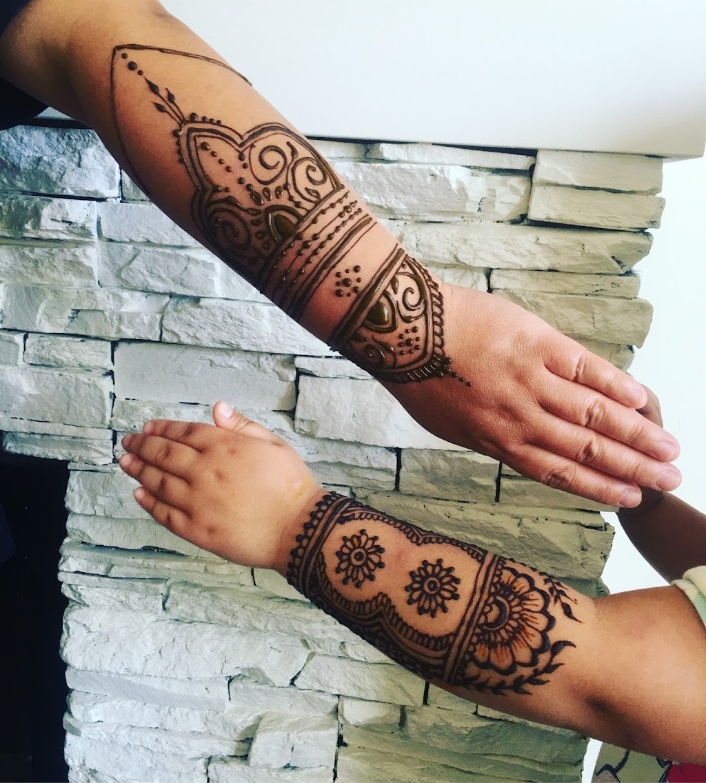 Henna Avon by Sukhi | 346 Pioneer Rd, Spruce Grove, AB T7X 0A1, Canada | Phone: (780) 975-7664