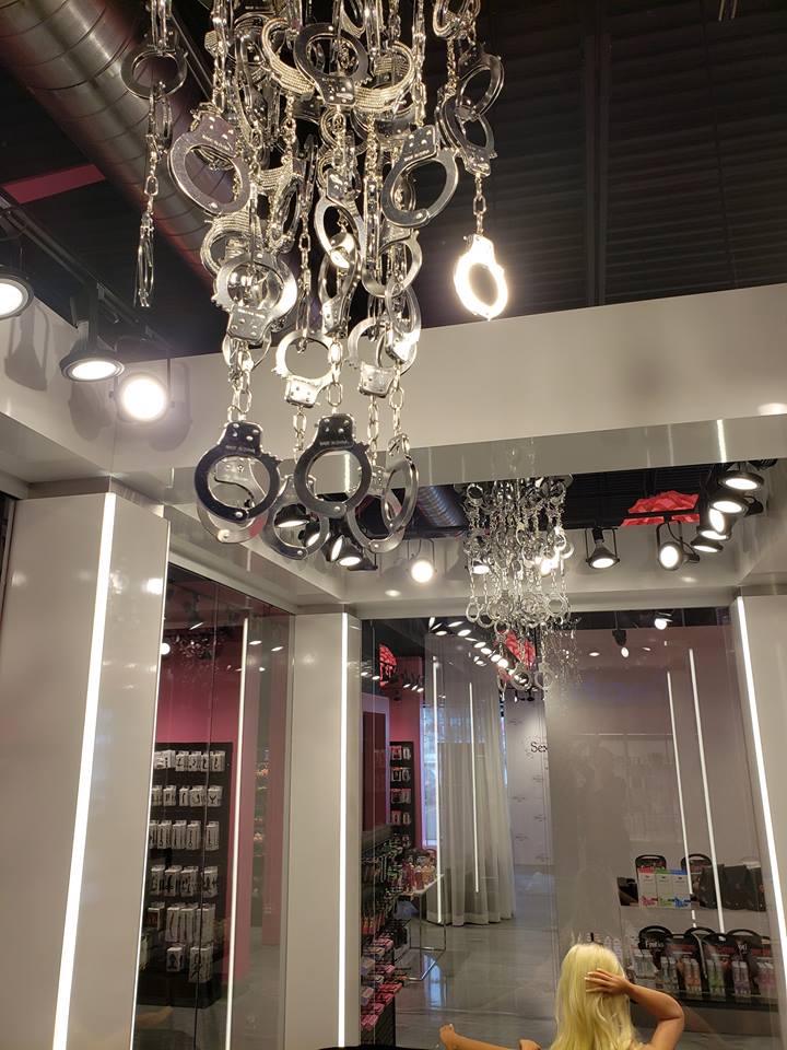 Sexy & Cie Repentigny | 145 Rue De Lafayette local 201, Repentigny, QC J6A 8K3, Canada | Phone: (514) 375-7399