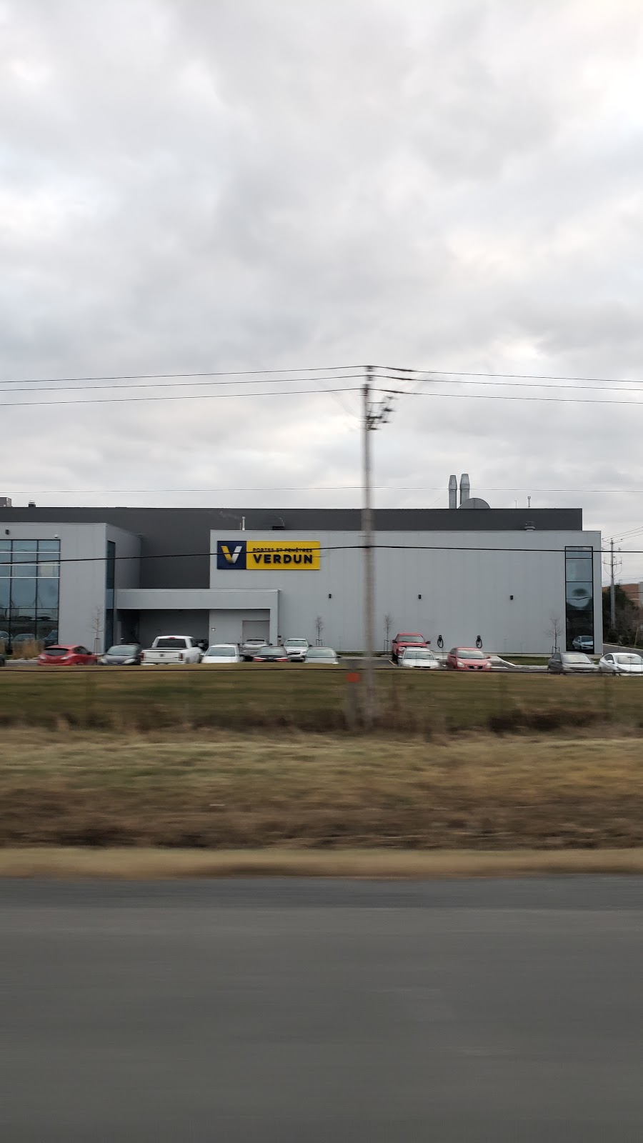 Portes Et Fenêtres Verdun | 1321 Rue Marie-Victorin, Saint-Bruno-de-Montarville, QC J3V 6B7, Canada | Phone: (450) 441-0472