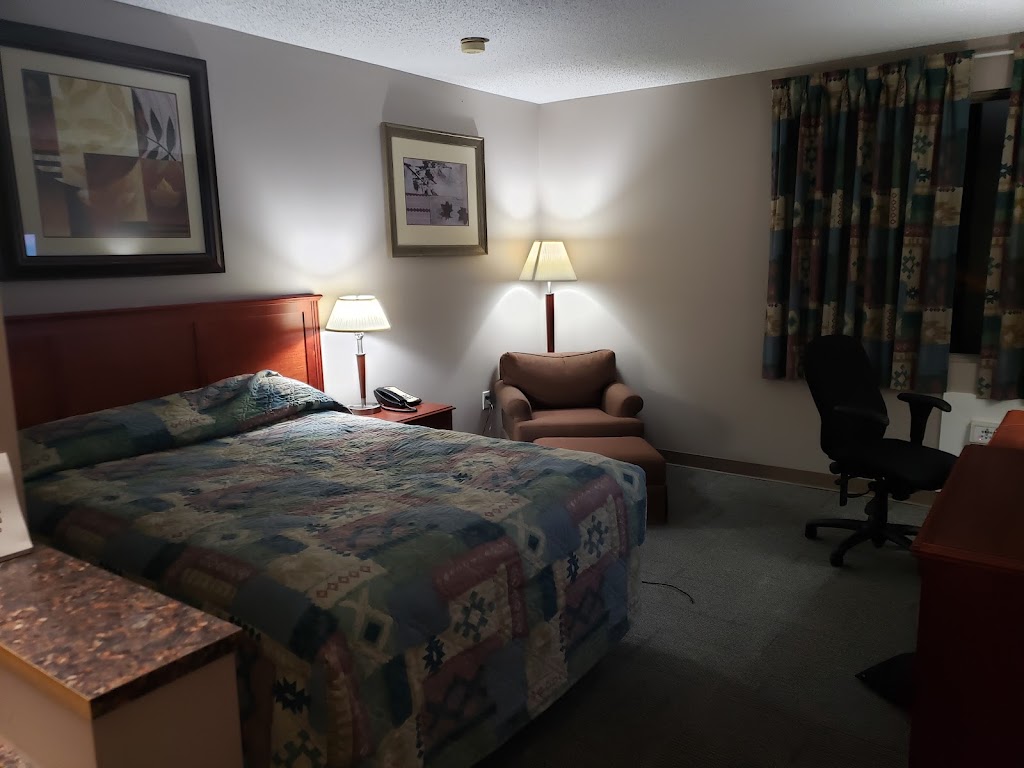 Canada Grey Motor Inn | 616 2 Ave W, Hanna, AB T0J 1P0, Canada | Phone: (403) 854-4471