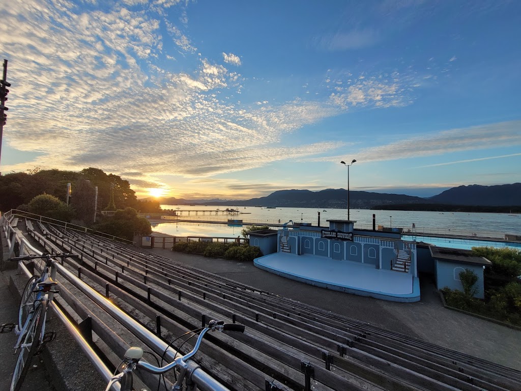 Kitsilano Pool | 2305 Cornwall Ave, Vancouver, BC V6K 1B6, Canada | Phone: (604) 731-0011