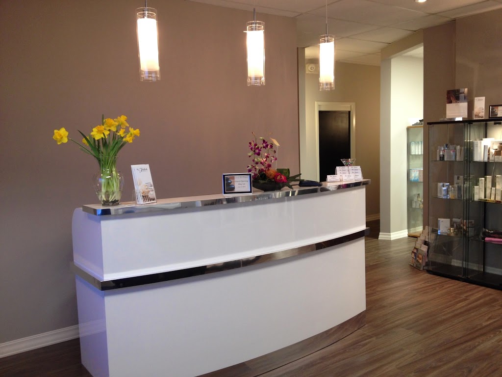 The Follicle, Burlingtons Spa | 433 Guelph Line #1, Burlington, ON L7R 3L7, Canada | Phone: (905) 681-0277