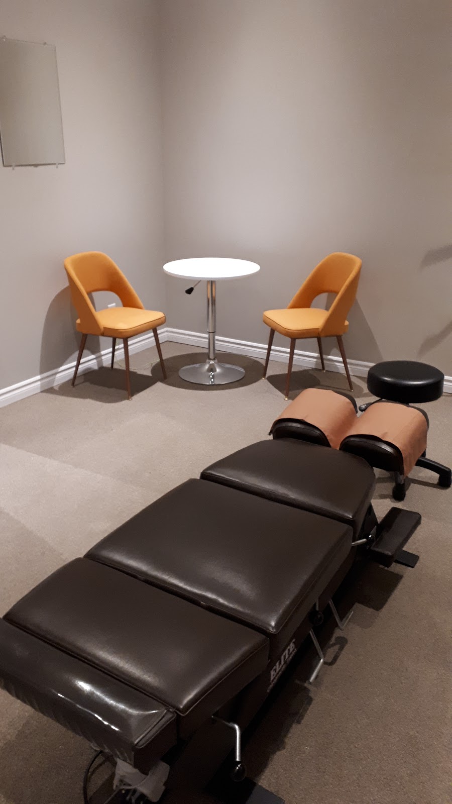 Dr Marie-Hélène Nicolas, Chiropraticienne | 290 Boulevard Yvon-LHeureux N, Beloeil, QC J3G 5P2, Canada | Phone: (450) 714-2009