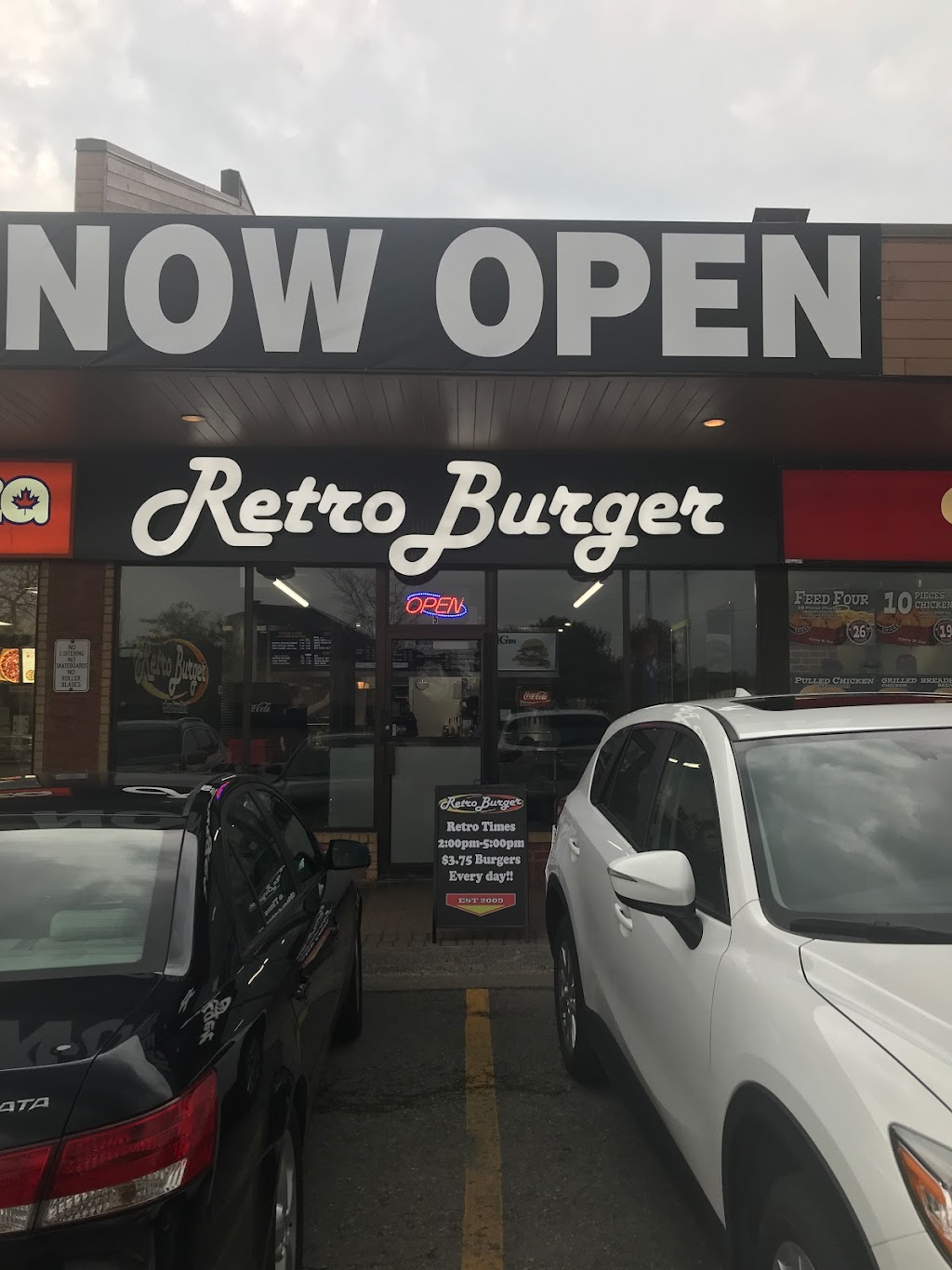 Retro Burger | 705 Kingston Rd Unit 5, Pickering, ON L1V 6K3, Canada | Phone: (905) 492-2228