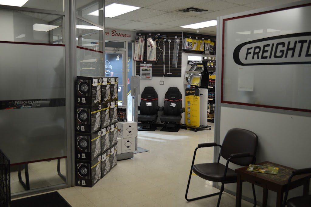 New West Truck Centres | 8046 Edgar Industrial Crescent, Red Deer, AB T4P 3R3, Canada | Phone: (403) 309-8225